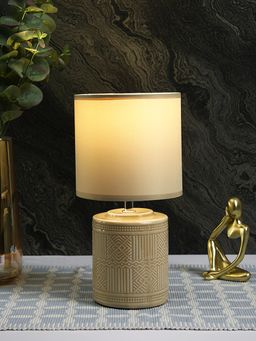 Tayhaa - Round Table Lamp