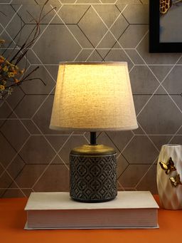 Tayhaa - Cream And Black Carved Ceramic Table Lamp