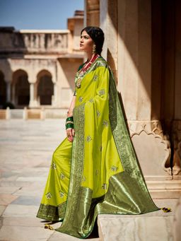 Odette - Green Silk Blend Saree with Unstitched Blouse