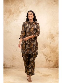 Mokshi - Women Brown Printed Mandarin Collar Three-Quarter Sleeves Kurta & Pant (Set of 2)