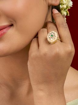 Teejh - Kriti Green Ring