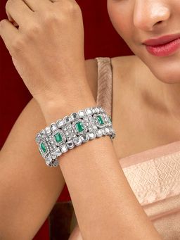 Teejh - Kaarvi Green Stone Silver Bracelet