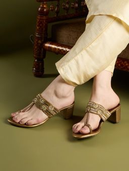 Inc.5 - Women Golden Ethnic Embellished One Toe Kolhapuris
