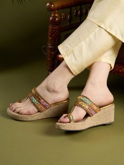 Inc.5 - Women Golden Ethnic Embellished One Toe Kolhapuris