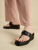 Black color option, Currently selected