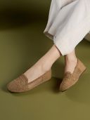 Beige color option, Currently selected