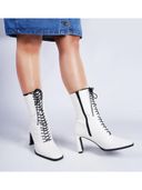 White color option, Currently selected