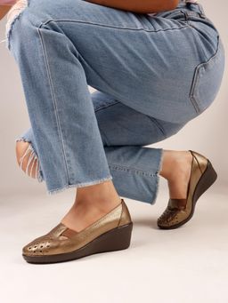 Dollphin - Women Copper Leather Wedge Heel Pumps