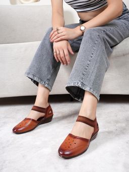 Dollphin - Women Tan Leather Sandal Heels