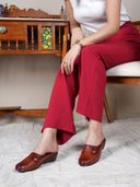 Tan color option, Currently selected