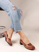 Tan color option, Currently selected