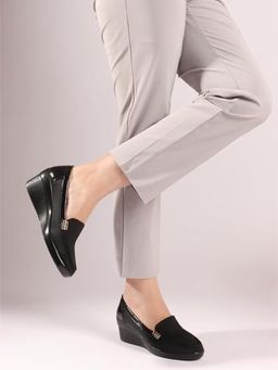 Dollphin - Women Black Fashion Cherry Wedge Heel Loafers