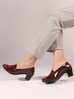 Dollphin - Women Maroon Fashion Block Heel Loafers
