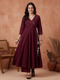 Jaipur Kurti - Women Maroon Embroidered Flared Kurta and Pant