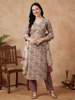 Jaipur Kurti - Women Beige Floral Printed Straight Kurta with Pant and Dupatta