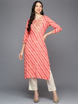 Vaamsi - Women Viscose Rayon Peach Leheriya Printed Regular Fit Kurta