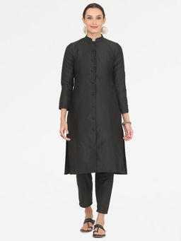 Kaanchie Nanggia - Black Taffeta Kurta with Pant (Set of 2)