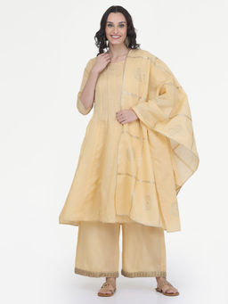 Kaanchie Nanggia - Beige Gota Work Kurta Pant with Printed Dupatta (Set of 3)