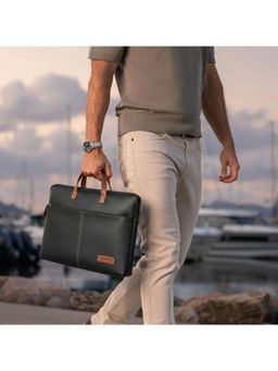 Giordano - Unisex 15 Inch PU Leather Laptop Bag - Black