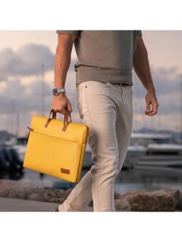 Giordano - Unisex 15 Inch PU Leather Laptop Bag - Yellow