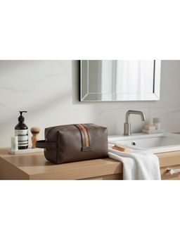 Kenneth Cole - Unisex PU Dop Kit Spacious Travel Pouch - Brown