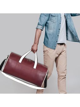 Nautica - Unisex Spacious PU Duffle Bag With Detachable Strap - Maroon