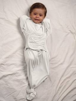 Cocoon Care - Bamboo Solid Baby Sleeping Pod SNUGZIE for Baby Off White (3-6 Months)