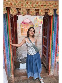 Old Marigold - Meadow Cotton Front Open Off White Top