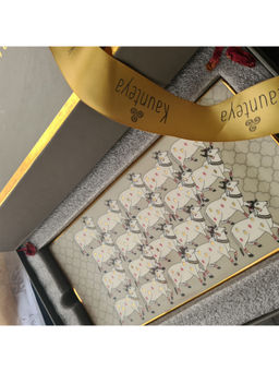 Kaunteya - Gift Set- Pichwai Green Cookie Plate