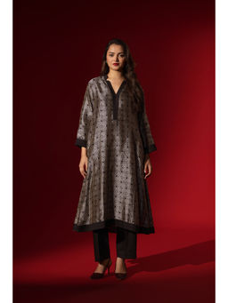Naseebo - Ebony Black Geometric Symphony Silk Kurta and Pant