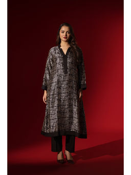 Naseebo - Elegance Ebony Black Silk Kurta and Pant
