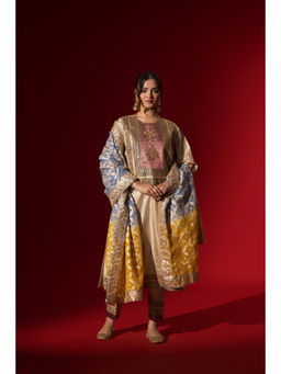 Naseebo - Tapestry Cream Brocade Kurta with Pant & Dupatta