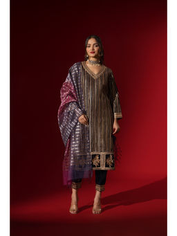 Naseebo - Navy Blue Velvet Gota Kurta with Pant & Dupatta