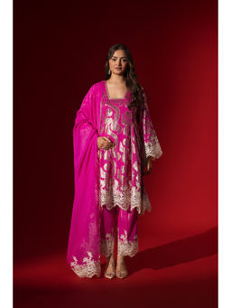 Naseebo - Hot Pink Shimmer Kurta with Pant & Dupatta