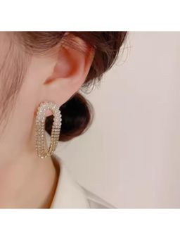 ISHKAARA - Dangling Pearl Gold Crystal Earrings