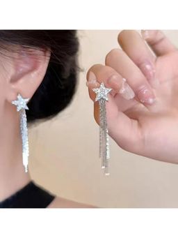 ESTAILO FASHION - Starburst Danglers Earrings