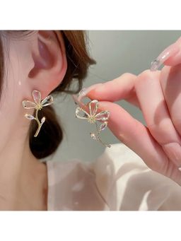 ESTAILO FASHION - Of Cozy Crystal Flower Earring