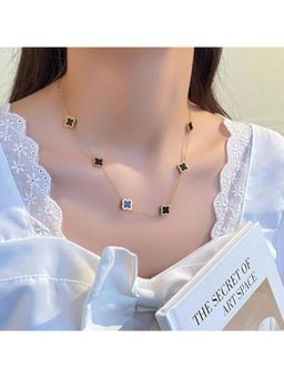 ESTAILO FASHION - Black Clover Necklace Set Black