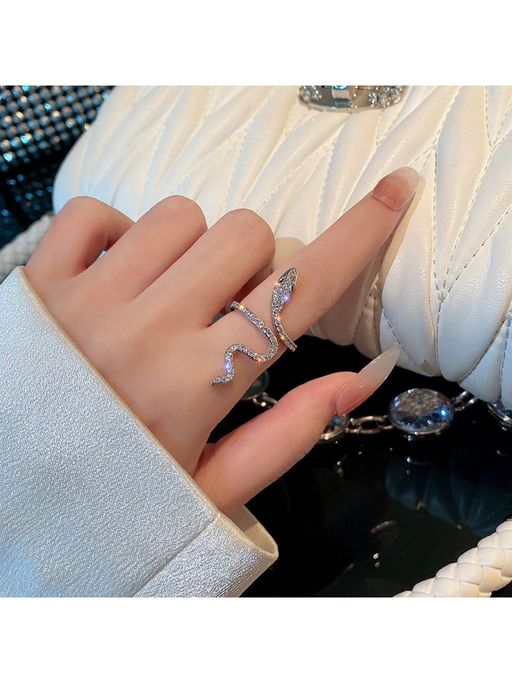 ESTAILO FASHION Serpents Embrace Ring
