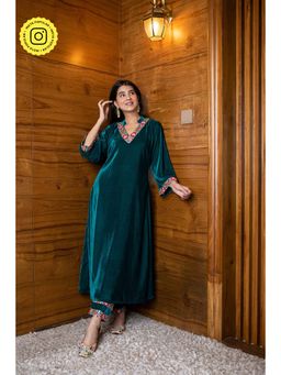 Label Shaurya Sanadhya - Teal Velvet Kurta (Set of 2)