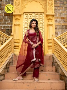 Label Shaurya Sanadhya - Maroon Georgette Kurta with Pant & Dupatta (Set of 3)