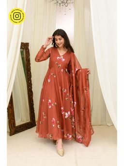 Label Shaurya Sanadhya - Rusty Hand Painted Anarkali Kurta with Dupatta (Set of 2)