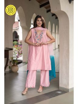 Label Shaurya Sanadhya - Powder Pink Kurta with Pant and Dupatta