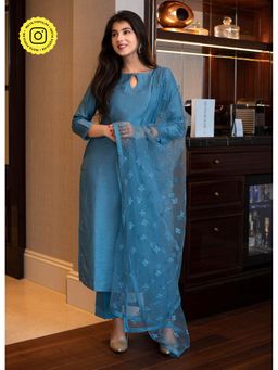Label Shaurya Sanadhya - Blue Kurta And Pant With Dupatta (Set Of 3)