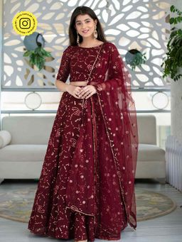 Label Shaurya Sanadhya - Maroon Lehenga And Blouse With Dupatta (Set of 3)