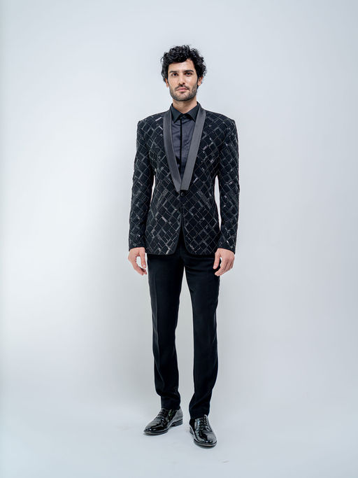 Varun Chakkilam Black metallic Suit (Set of 3)