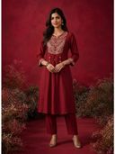 Maroon color option, Currently selected
