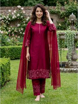 Missprint - Wine Red Embroidered Chanderi Silk Kurta with Cotton Pant and Organza Dupatta