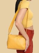 Yellow color option, Currently selected