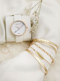 Joker and Witch - Suede White Love Triangle For Women